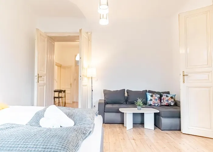 דירה Affordable 2 Apts For 14p, 4br Great For Families וינה