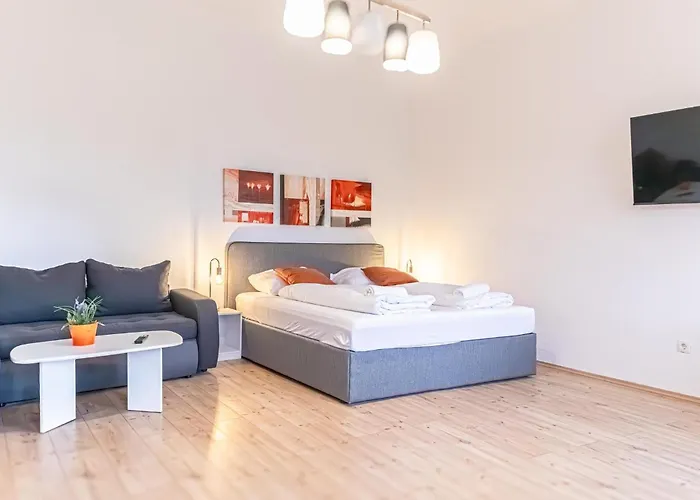 דירה Affordable 2 Apts For 14p, 4br Great For Families