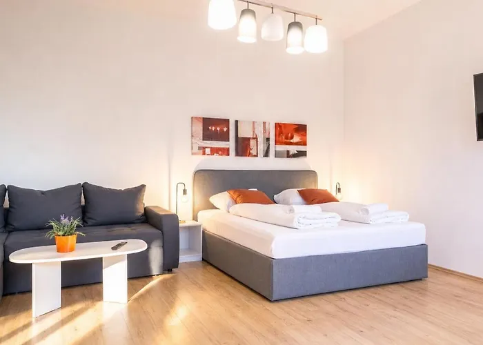 דירה Affordable 2 Apts For 14p, 4br Great For Families