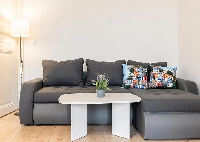 דירה Affordable 2 Apts For 14p, 4br Great For Families *