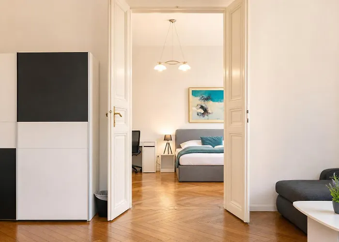 Affordable 2 Apts For 14p, 4br Great For Families דירה *