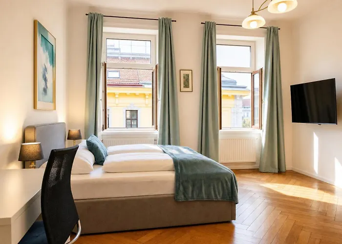 Affordable 2 Apts For 14p, 4br Great For Families * Wiedeń